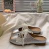 Pantuflas de Punta a Punta de Suela Plana Estilo Hada Delicada Suela Suave para Mujer Punta Cuadrada Lazo de Encaje Francés Medias Pantuflas Verano 2025