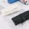 Fábrica em estoque novos óculos de sol óculos de sol bolsa de couro atacado portátil óculos caso preto macio saco caixa fivela prego