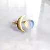 Anillo de Luna Cruzado de AliExpress Cruzado Bohemio Media Luna Dorada Ópalo Anillo Blanco Piedra Transparente Anillo Sencillo