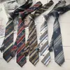 Estilo Fundación Útiles Escolares Jk Corbata Rayada Femenina Estilo Japonés Dk Atada a Mano Larga Insignia 7cm Camisa Rojo Oscuro Azul Marino Café