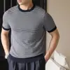 Camiseta de Tricô Listrada de Manga Curta da Moda para Homens, Top Casual Americano de Meia-Manga para o Verão, Camisa Estilosa Tendência Japonesa