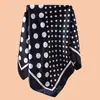 Bufanda Cuadrada de Satén con Estampado Geométrico de Lunares para Mujer, 90 cm, Estilo Nuevo, para Protección Solar, Cubre-Cabeza, Bufanda de Seda y Venta al por Mayor de Bufandas