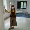 Conjunto de dos piezas para niñas: camiseta base de manga larga estilo coreano + chaleco, nuevo y elegante atuendo infantil para otoño de 2026