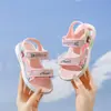 Sandálias Infantis de Desenho Animado Fofas de Verão, Sapatos para Meninas Estilo Princesa Doce, Sandálias de Praia Simples com Tiras de Velcro para Uso ao Ar Livre
