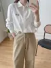 Colección Otoño 2026: Camisa de algodón para mujer, estilo caricatura japonesa bordada, corte holgado, manga larga, al por mayor