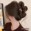 Presilha de cabelo de pelúcia em formato de peixe para outono e inverno para mulheres, luxo leve e toque de alta qualidade, tamanho grande para cabelos grossos, acessório de cabelo versátil tipo pinça de tubarão