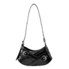 Design Popular Senso de Rua Bolsa Quadrada Pequena Feminina 2025 Alto Senso Temperamento Bolsa para Carro de Trabalho Bolsa de Ombro Único de Nicho Sob o Braço