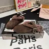 Jialuo Ya~Estilo europeu Mary Jane de uma tira bico fechado chinelo de meia pessoa preguiçosa sapatos Birkenstock sapatos femininos chinelo para usar ao ar livre felpudo