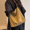Bolsa de Lona para Mulheres, Grande Capacidade, Novo Modelo 2026, Bolsa de Ombro Casual Versátil, Bolsa Tote de Outono de Alta Qualidade