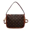 Bolsas de Mano Nuevas de Primavera para Mujer, Versátiles y Elegantes, Adecuadas para Mujeres de Mediana Edad, Bolsos de Hombro, Bolsos de Madre, Bolsos Cruzados, Patrón Clásico, Lujo Ligero, Bolsos de Oficina