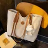 Bolsa feminina de grande capacidade transfronteiriça 2026 nova moda bolsa de ombro simples bolsa de mão elegante de alta qualidade bolsa tote