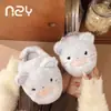 26 Otoño Invierno Nuevos Zapatillas de Algodón de Cerdo de Dibujos Animados para Mujer Ropa de Casa de Felpa Antideslizantes Con Terciopelo Adicional Engrosadas Zapatillas de Punta Cerrada para Mejor Amigo