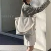 Bolsa de Ombro Versátil de Grande Capacidade Nova para o Verão 2026 para o Dia a Dia, Estilo Casual Simples, Bolsa Tote Relaxada para Mulheres