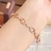 Popular en Xiaohongshu: Pulsera francesa vintage de diamantes entrelazados, lujo ligero con un toque de alta gama, exquisita para usar en capas, disponible para dropshipping
