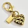 Llavero Colgante Letra Corazón para Bolsa, Varios Accesorios Patchwork Personalizados, Llaveros de Letras Pequeños al por Mayor Más Vendidos