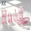 Jinze en stock cuadrado a través rosa barra de cepillo grueso tubo de brillo labial pared gruesa 4.2ml plástico tubo vacío material de embalaje