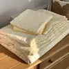 Juego de Verano de Cuatro Piezas con Colcha de Gasa de Doble Capa de Algodón Puro, Amigable con la Piel y Cómoda, de Grado Materno e Infantil, con Cordón Integrado, Núcleo de Colcha Lavable a Máquina