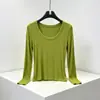 Camiseta de manga larga acanalada de cuello en U de alta gama estilo coreano 2026 para mujer, adelgazante, elástica, talla grande, top interior de color liso
