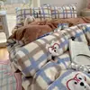 Conjunto de quatro peças de flanela de leite de desenho animado, espessado para outono e inverno, quente e fofo, fleece para bebê, flanela, cama de solteiro ou casal, conjunto de três peças