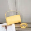 2025 Diseño de Nicho Portaplumas de Piel de Oveja y Crin de Caballo Bolsa para Lápices Bolso de Mano Bolso Pequeño para la Axila