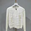 Chamarra ligera de punto de lana patchwork con cuello alto para mujer Mengjia, cárdigan de plumón de pato suave