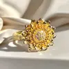 Anillo de Apertura de Flor Exquisita con Cadena de Borla de Hoja Retro Francés de Época Media Personalizado Dibujo de Hilo Anillo de Dedo de Lujo Ligero de Nicho