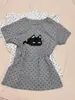 Camiseta de Manga Corta con Estampado de Gato, Lunares Estilo Coreano, Estilo Chica Picante, para Mujer, Verano 2026, Corte Ajustado, Top Versátil, Moderno
