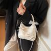 Bolsa de axila con lazo nuevo Otoño Temprano 2025 para Mujer Ropa Casual de Trabajo para Mujer Bolsa de Nube plisada de Nicho Bolitas
