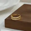 Anillo Abierto Personalizado Bañado en Oro Real con Circonita Micro-Pavimentada Anillo Geométrico para Dedo Índice Diseño de Nicho para Mujer Anillo Estilo Ins
