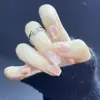 26 Novas Pontas de Unha Curtas Rosa Fofo Estilo Menina com Estampa de Patinha de Gatinho para Estudantes, Prontas para Venda no Atacado