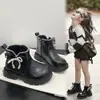 Sapatos com Forro de Fleece para Meninas, Botas Curtas Princess Martin para Crianças, Novas Botas Pretas de Couro com Solado Macio para Meninas Outono e Inverno 2026