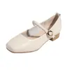 Sapatilhas Francesas de Couro Macio para Mulheres Estilo Primavera 2025 Bico Quadrado de Boca Rasa Salto Grosso Fivela de Uma Tira Sapatos Mary Jane Bico Quadrado Sapatos de Vovó