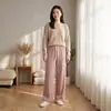 Roupa de casa para outono e inverno, calça de perna larga com bolinhas de fleece, moda 2026, macia, cintura alta, caimento relaxado, perna reta, adequada para usar ao ar livre