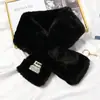 Bufanda Pequeña de Felpa de Conejo Rex con Etiqueta Gruesa Otoño e Invierno para Mujer Estilo Coreano Cálida de Borla Bufanda para Estudiante