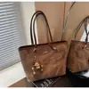 Bolsos de Moda Transfronterizos para Mujer, Gran Capacidad, Nuevo Bolso de Hombro Versátil Otoño e Invierno 2026, Bolso Tote de Alta Calidad para el Día a Día