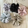 Scrunchie de Cetim com Ponto de Onda Preguiçoso Estilo Coreano com Textura de Alta Qualidade para Rabos de Cavalo e Coques, Acessório de Prendedor de Cabelo para Mulheres
