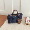 Bolsa de mão feminina transfronteiriça, nova tendência 2026 outono casual moda nicho plissada executiva ombro transversal