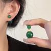 Nuevos Pendientes de Calcedonia Natural Verde Elegante Estilo Chino Dos Métodos de Uso Pendientes de Bola Nicho Avanzado Pendientes Blancos