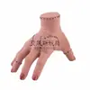 Adornos de Broma de Terror de Halloween Familia Addams Mano Rota Accesorios Bruja Mano de Vinilo Mano de Terror Mano Aterradora