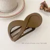 2026 Novo Elegante Presilha de Garra Grande Pelúcia Retro Presilha de Cabelo para Nuca Flor Bico de Pato Presilha de Cabelo para Mulheres