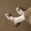 Zapatos de verano plateados para mujer con punta descubierta, nuevo estilo 2026, zapatos Mary Jane de estilo chino nuevo, zapatos de abuela con tacón grueso de estilo francés