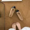 Zapatos de tacón bajo de un solo color con bloques de color estilo Chanel, rombos y lazo para mujer 2026, suela suave, cómodos, versátiles, no cansan los pies, zapatos de tacón para ir al trabajo