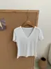 ¡La primavera no llega tarde! ¡Camiseta chic de cuello en V estrecho, hombro normal! Tela de Lyocell, amigable con la piel, elegante, de manga corta, color liso, transpirable, top adelgazante