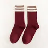 Meias femininas outono e inverno explosões algodão felpudo meias japonesas duas listras retrô cano longo moda feminina meias estilo acadêmico meias atacado