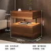 Mesa de cabeceira minimalista italiana, armário de cabeceira moderno flutuante de madeira maciça com luz de sensor, armário de armazenamento modular estilo quarto