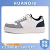 Tênis Simples Estilo Coreano Universal para Homens Zhq-Hy096 Nova Coleção Primavera Versátil Estudante Alargador Tênis Casual para Homens