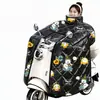 Cubierta Completa para Parabrisas de Vehículo Eléctrico Estilo Nuevo A prueba de Viento Impermeable a Prueba de Lluvia Calentamiento para Scooter Protección contra el Frío Cubierta A prueba de Viento Ampliada con Felpa
