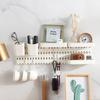 Estante de pared con agujeros para el hogar, sin perforaciones, para dormitorio, cocina, baño, estante de almacenamiento con ganchos para colgar en la pared