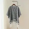 Xale de Luxo Leve de Alta Qualidade Estilo Europeu e Americano para Mulheres, Adequado para Viagens e Fotografia, Design Longo Dividido, Manta Quente de Caxemira