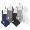 Calcetines de color liso de longitud media hasta la pantorrilla de doble puntada Four Seasons para hombre, calcetines de doble puntada negros, blancos, grises, calcetines de cinco puntas, calcetines Liaoyuan al por mayor